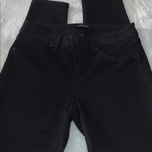 Black skinny jeans